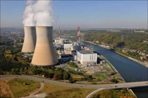 Een kerncentrale in de eigen achtertuin. Je moet al gek zijn om het niet te willen.