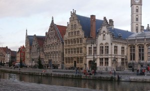 'We moeten racisme nog consequenter in de praktijk omzetten,' zo oordeelt de Gentse politie.