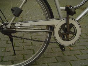 Uit respect voor het slachtoffer wordt de fiets onherkenbaar in beeld gebracht.