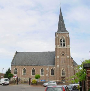 https://commons.wikimedia.org/wiki/File:ElingenChurch.jpg?uselang=nl